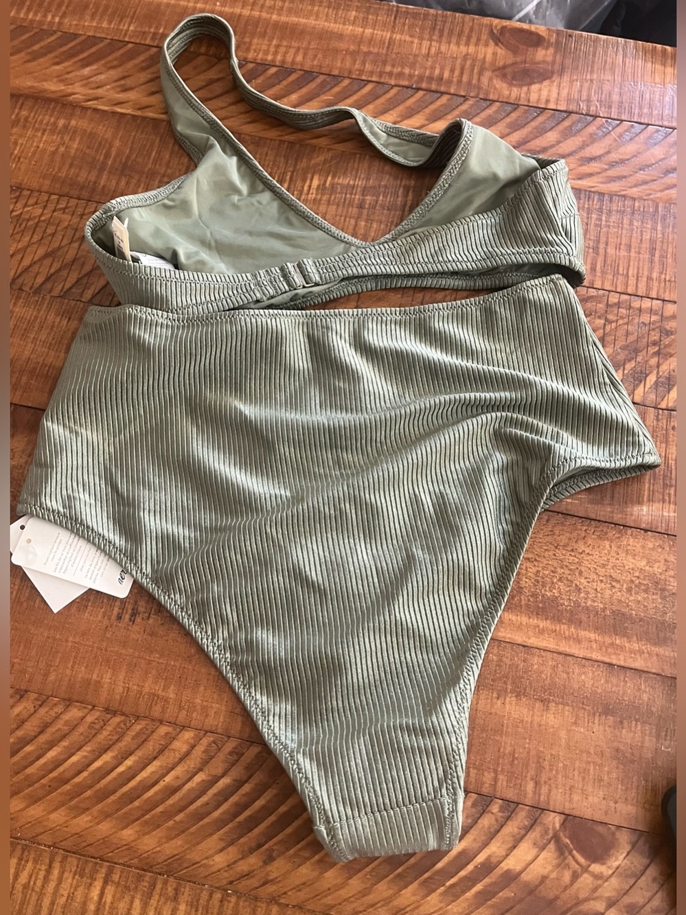 NWT Aerie FULL SET Shine Rib Halter Top + High Waisted Cheeky Bottom Olive 🫒 M - Picture 3 of 4